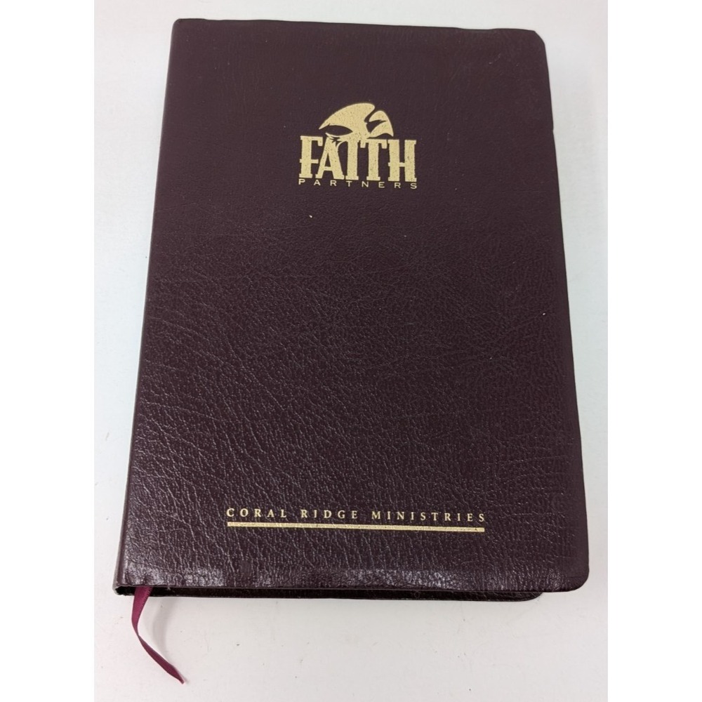 The New Open Bible NKJV Large Print‎ Nelson New King James Bonded Leather